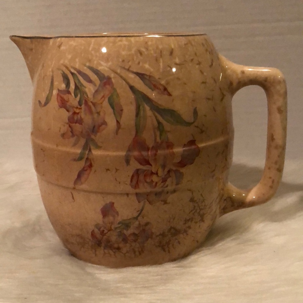 Universal Potteries Cambridge Pink Bearded Irises Pitcher Vintage 1940’s